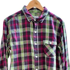 ROGUES GALLERY – NEVER SLEEP Men’s Long Sleeve Plaid Shirt, Size Medium
